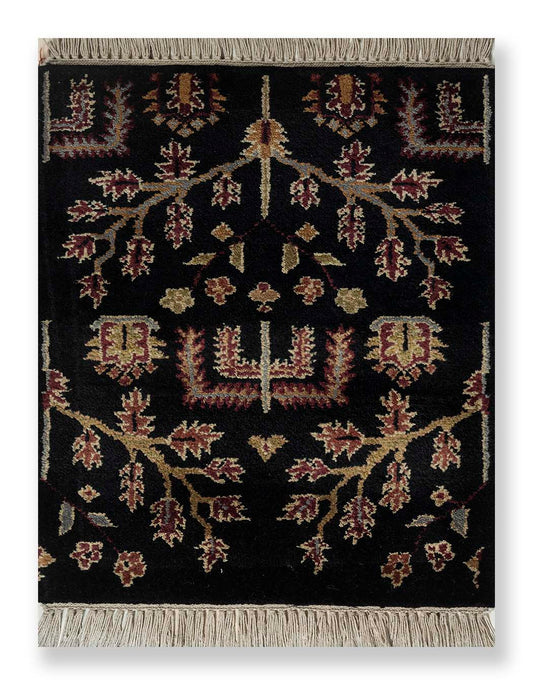 Hand Knotted Woollen Traditional Design Carpet